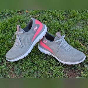 Skechers Ultra Flex First Take Gray Pink Slip On Sneakers Women’s 7 | SN 12885 N